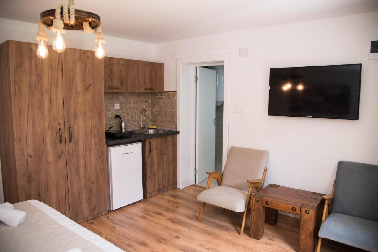 אוהריד Guest House La Baja מראה חיצוני תמונה