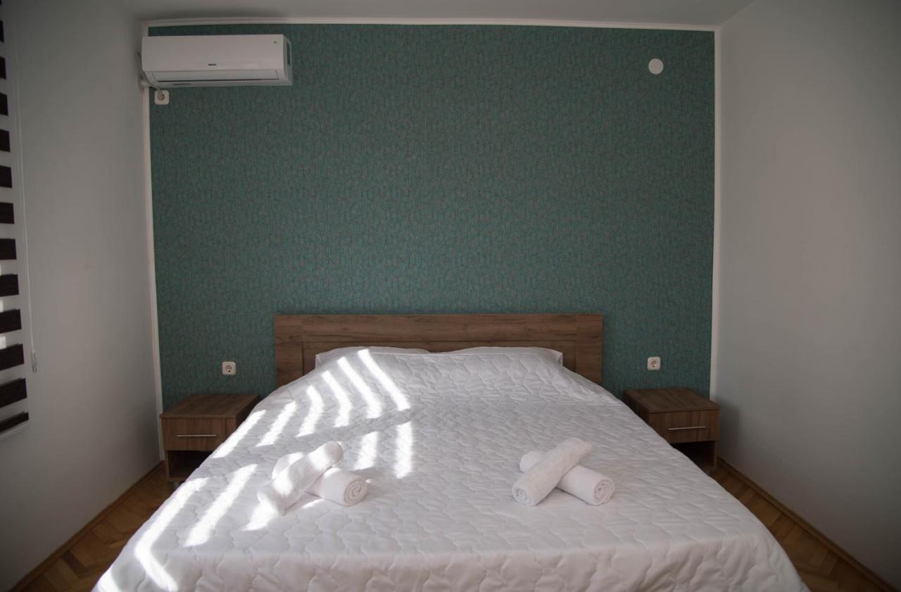 אוהריד Guest House La Baja מראה חיצוני תמונה
