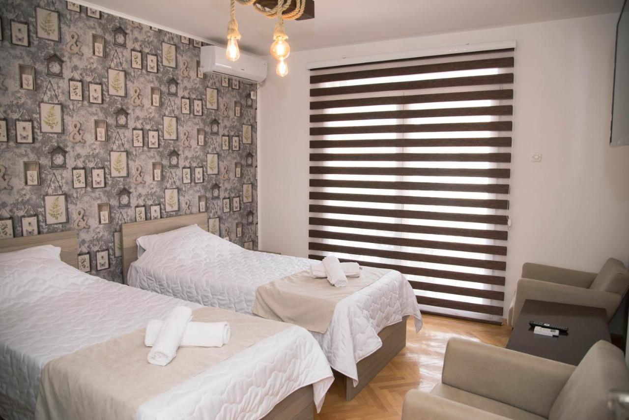 אוהריד Guest House La Baja מראה חיצוני תמונה