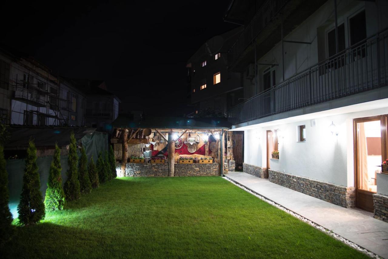 אוהריד Guest House La Baja מראה חיצוני תמונה
